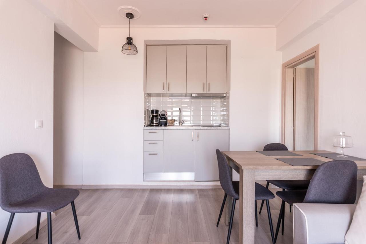 Minimalist Apartments W/ View Salonic Exterior foto